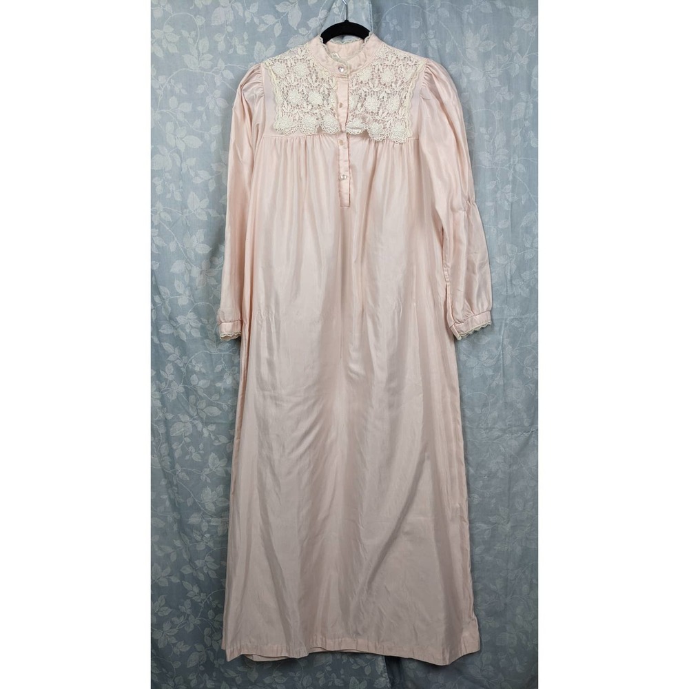 Vtg Barbizon Soft Pastel Pink Satin Lace Trim Nightgown Sz Small